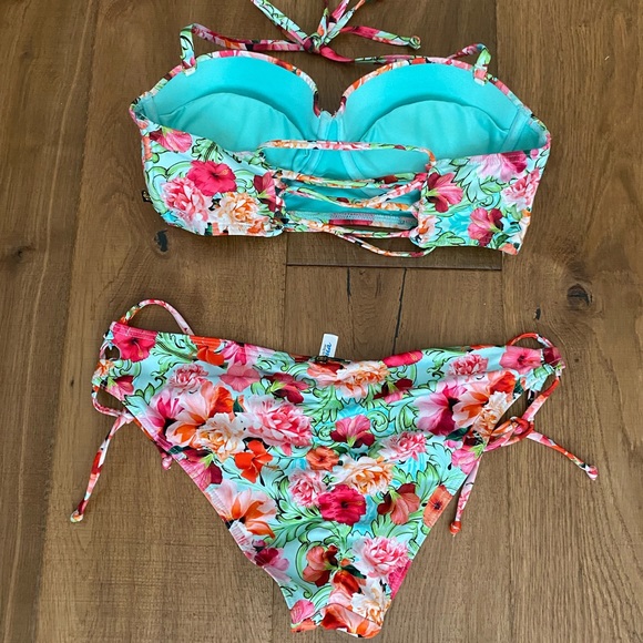 La Vie en Rose Bikini Bathing Suit - Picture 2 of 2